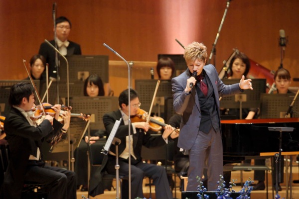 2013-26dic-GACKT-Tokyo-Orchestra01